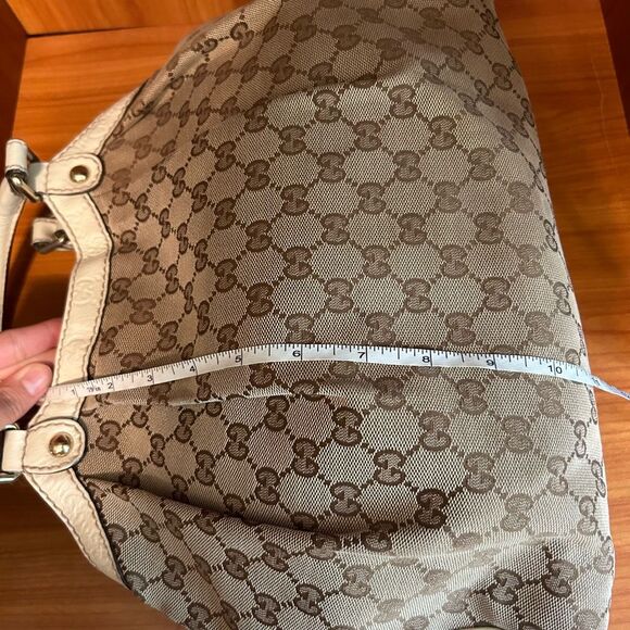 Gucci Coated Canvas Monogram GG Tote Bag - Picture 12 of 15